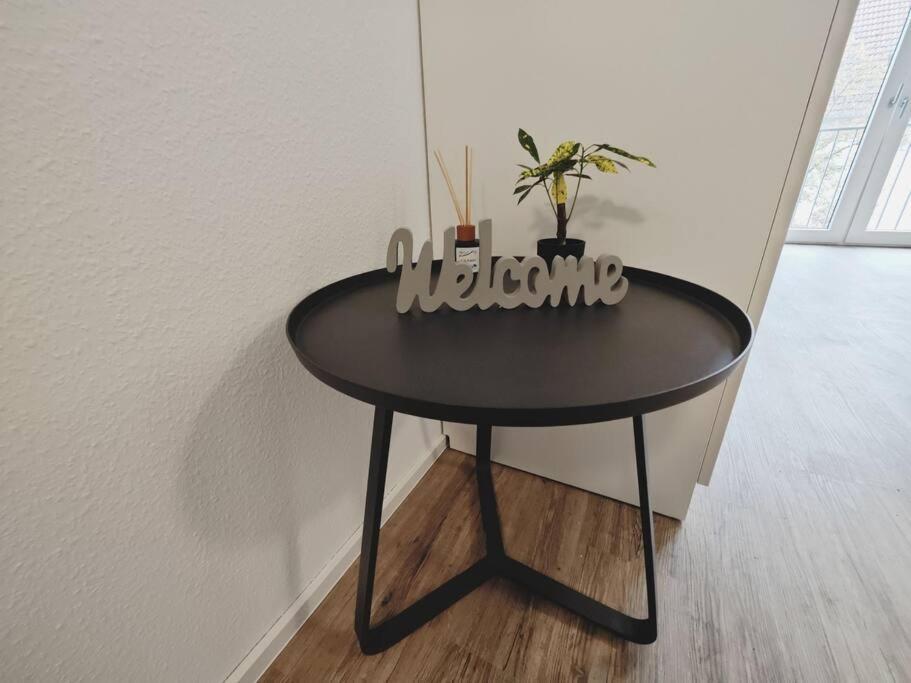 Ticasa Wave-Zentral-Outlet-Aufzug-Stylisch-Unique Мецинген Екстериор снимка